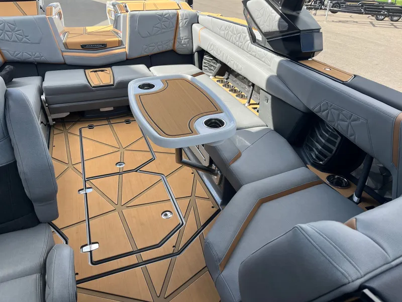 Slide: The Image of Nautique Paragon25 2026 - 29