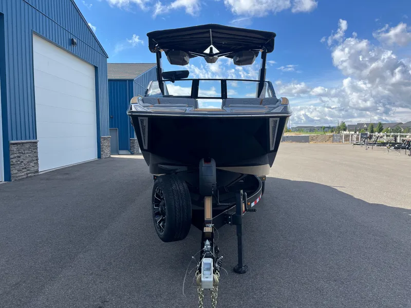 Slide: The Image of Nautique Paragon25 2026 - 4