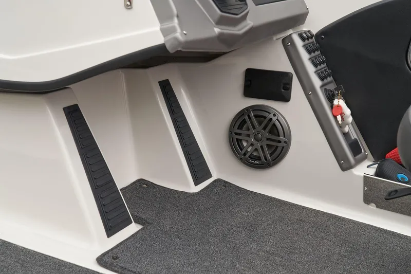 Slide: The Image of Ranger 1850MS 2025 - 45