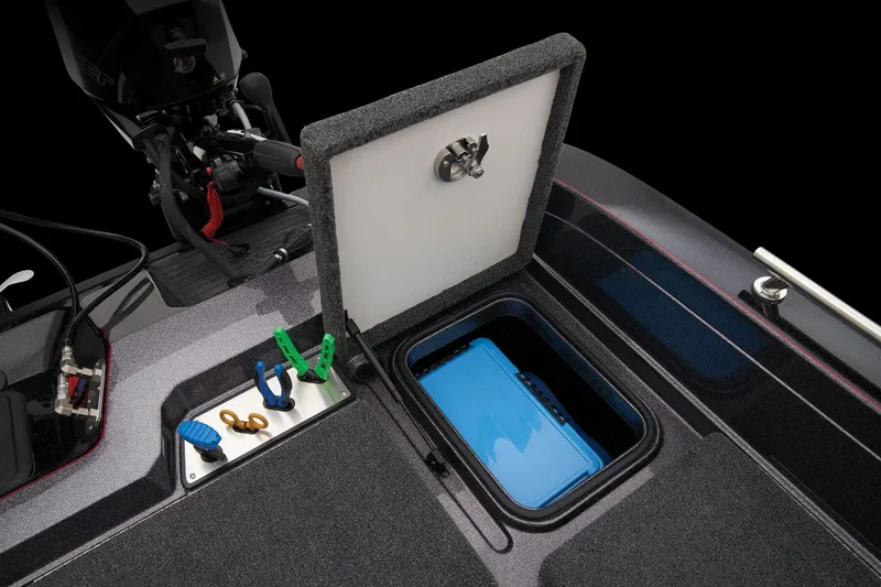 Slide: The Image of Ranger 621FS Pro 2025 - 61