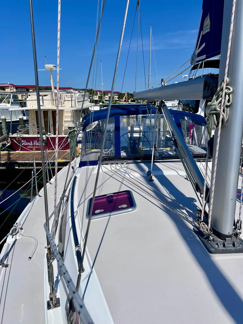 Slide: The Image of Catalina 375 2012 - 17