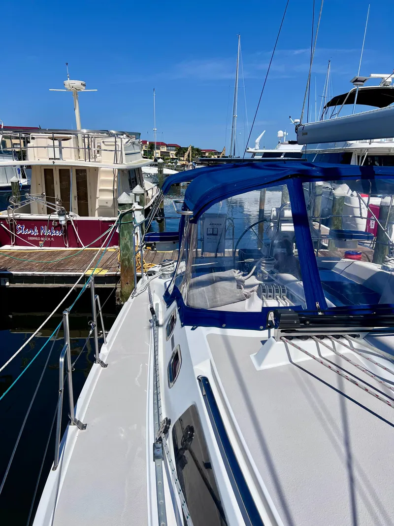 Slide: The Image of Catalina 375 2012 - 22