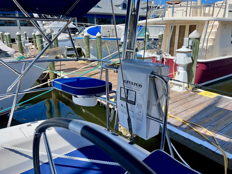 Slide: The Image of Catalina 375 2012 - 27