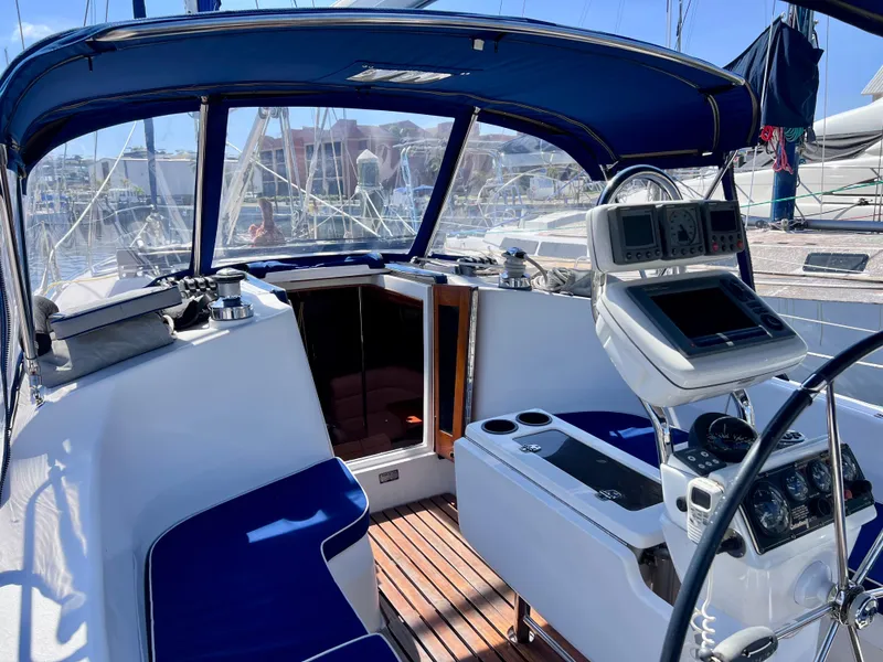 Slide: The Image of Catalina 375 2012 - 39