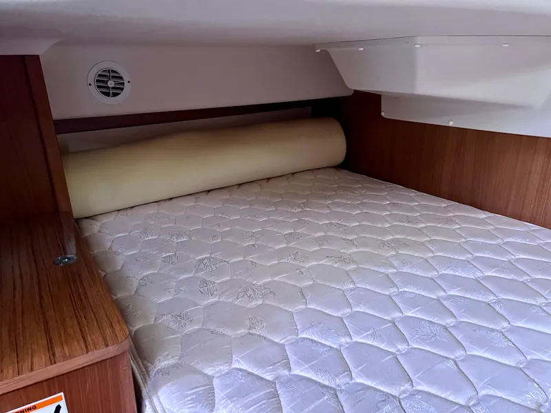 Slide: The Image of Catalina 375 2012 - 44