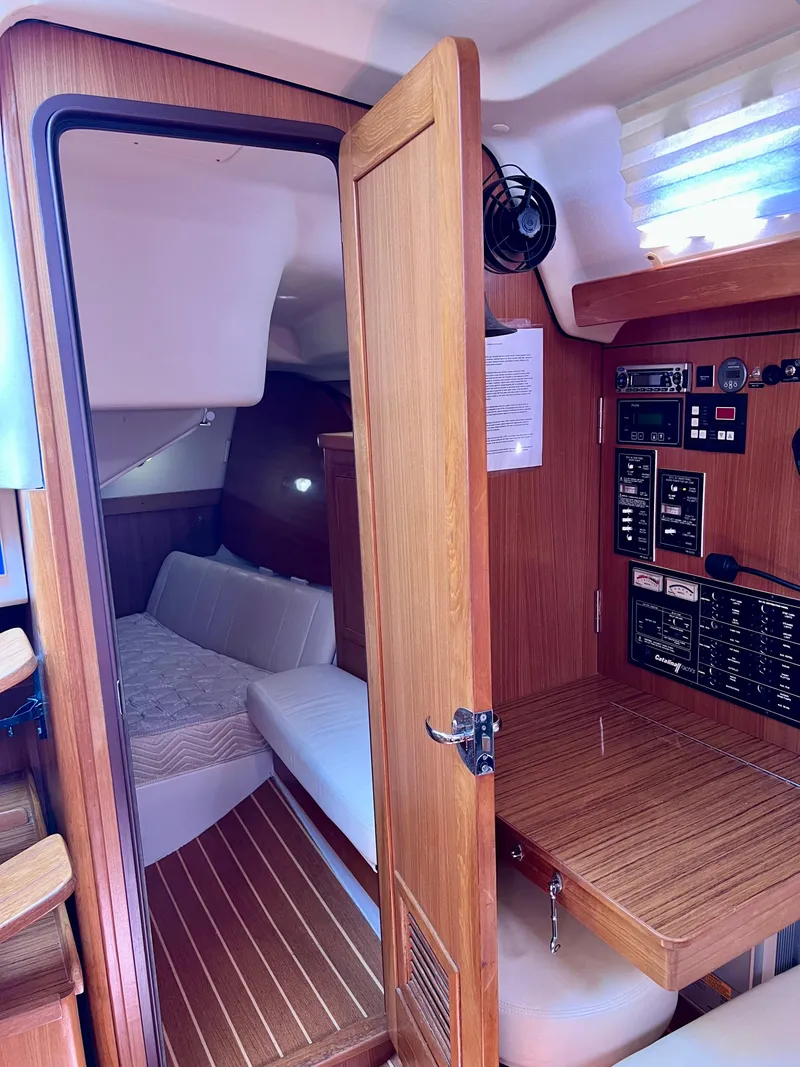 Slide: The Image of Catalina 375 2012 - 45