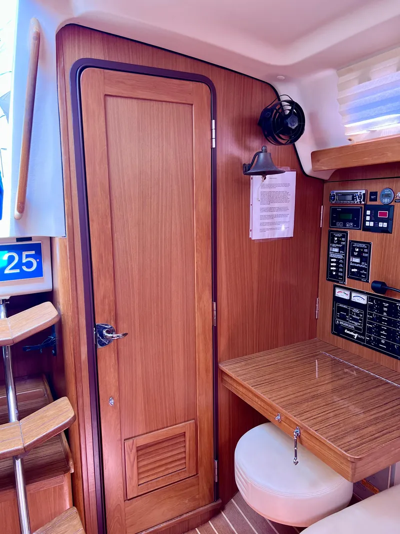 Slide: The Image of Catalina 375 2012 - 46