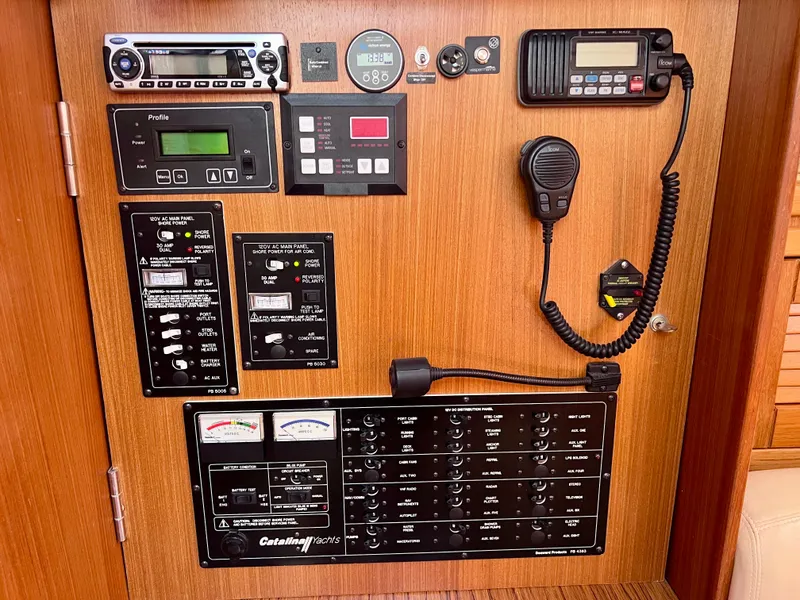 Slide: The Image of Catalina 375 2012 - 49