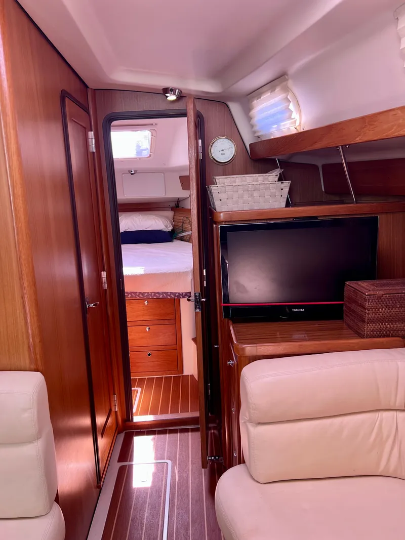 Slide: The Image of Catalina 375 2012 - 53