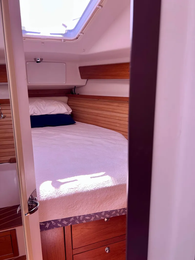 Slide: The Image of Catalina 375 2012 - 58