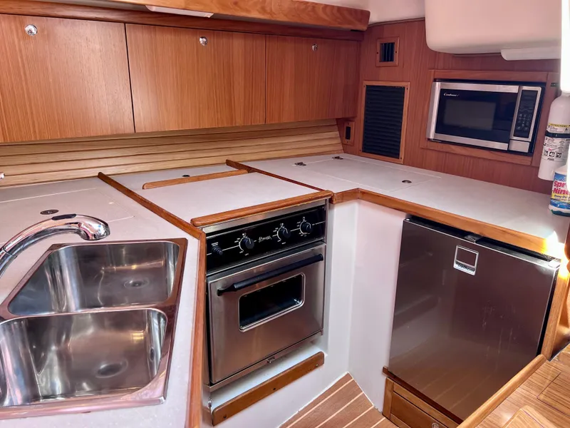 Slide: The Image of Catalina 375 2012 - 66