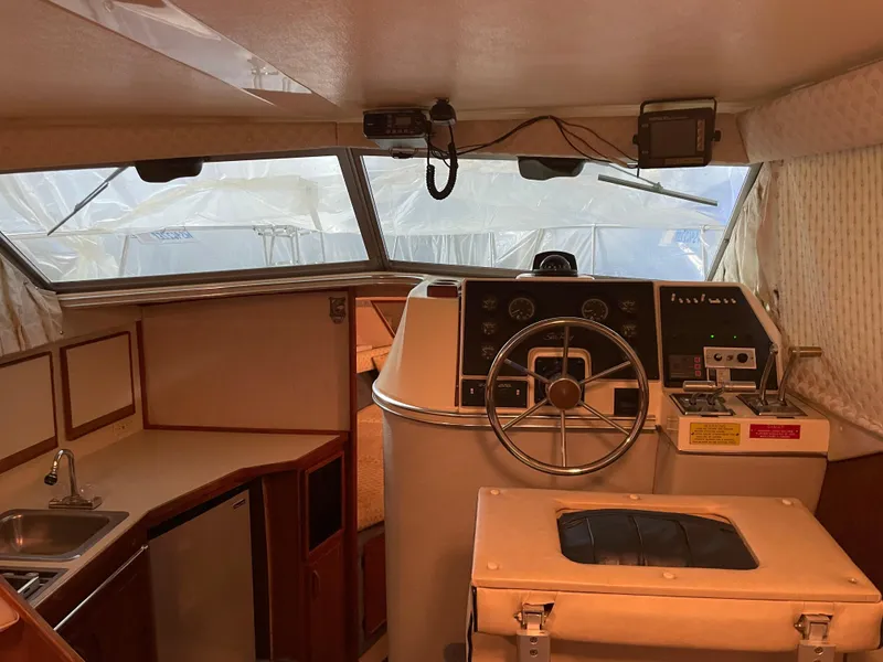 Slide: The Image of Sea Ray 300 SD 1986 - 16