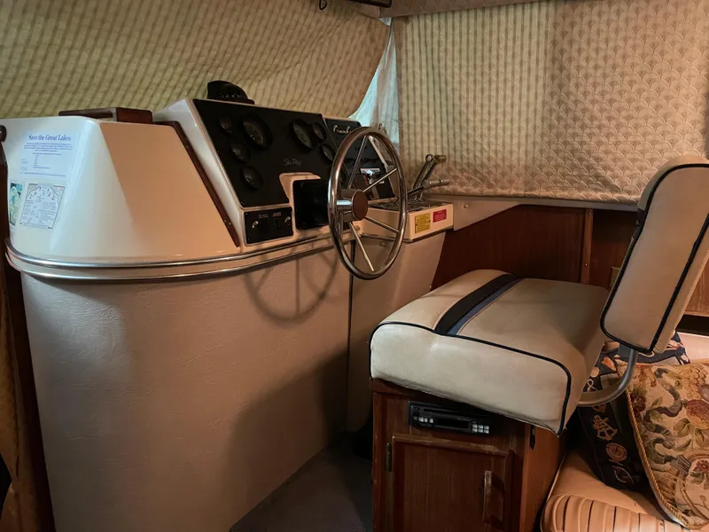 Slide: The Image of Sea Ray 300 SD 1986 - 19