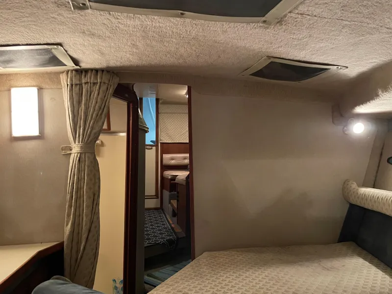 Slide: The Image of Sea Ray 300 SD 1986 - 31