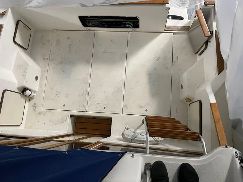 Slide: The Image of Sea Ray 300 SD 1986 - 39