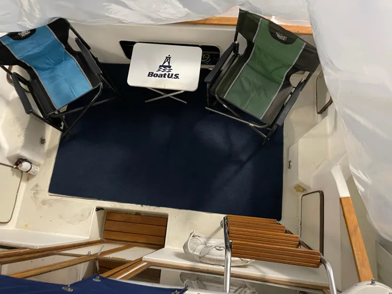 Slide: The Image of Sea Ray 300 SD 1986 - 40