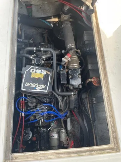 Slide: The Image of Sea Ray 300 SD 1986 - 45