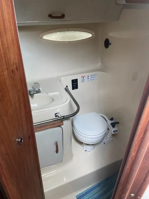 Slide: The Image of Sea Ray 300 SD 1986 - 49