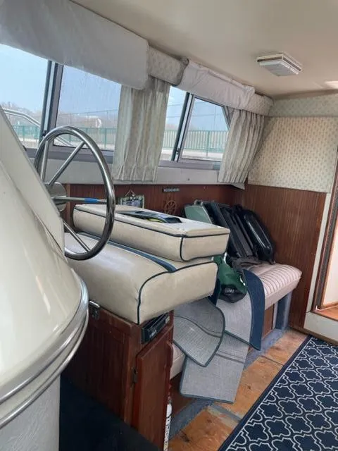 Slide: The Image of Sea Ray 300 SD 1986 - 50