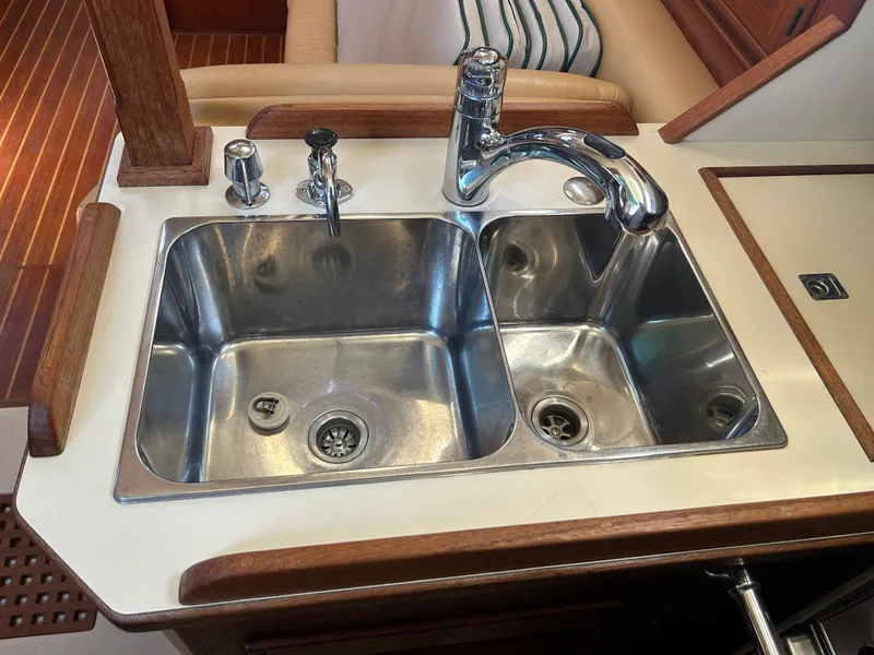 Slide: The Image of Deep Sinks - 22