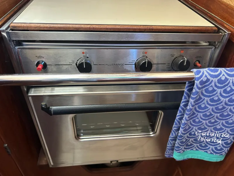 Slide: The Image of Hillerange Stove W/Oven - 23