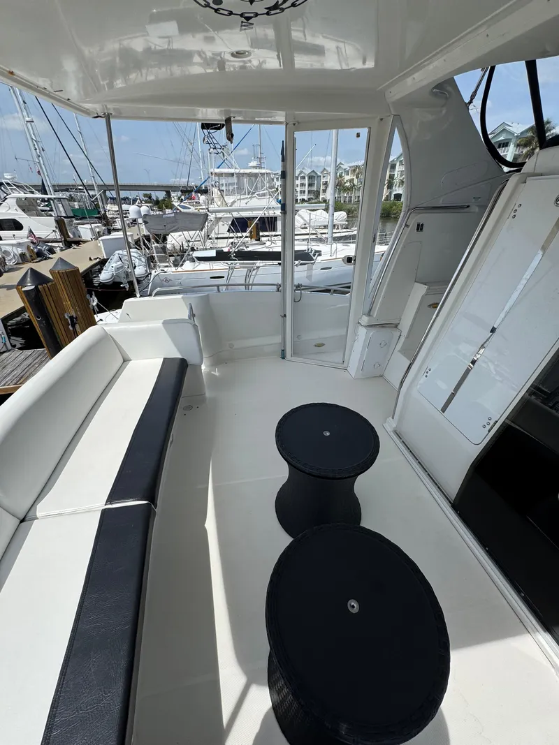 Slide: The Image of Carver Yachts 41 Cockpit Motor Yacht 2005 - 13