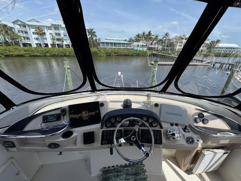 Slide: The Image of Carver Yachts 41 Cockpit Motor Yacht 2005 - 15