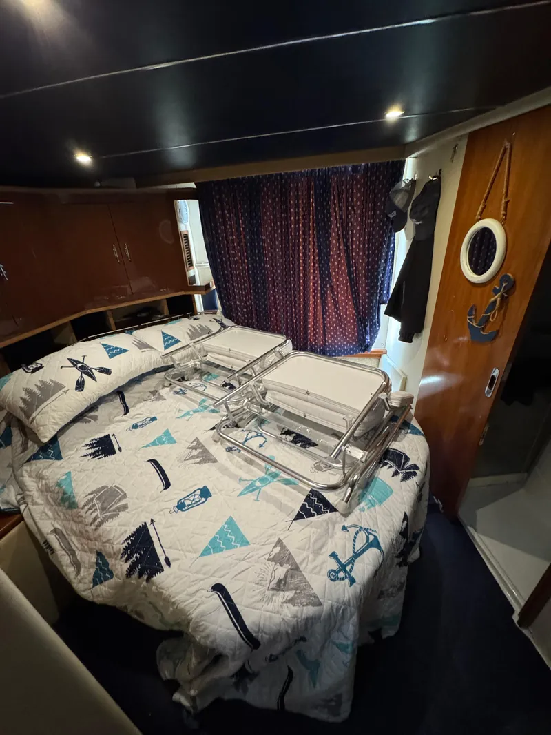 Slide: The Image of Carver Yachts 41 Cockpit Motor Yacht 2005 - 27