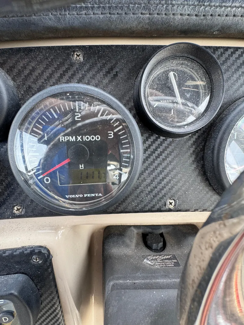 Slide: The Image of Carver Yachts 41 Cockpit Motor Yacht 2005 - 33