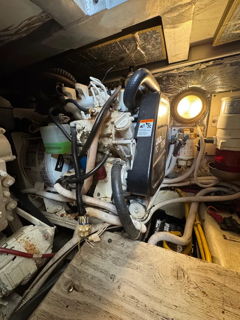 Slide: The Image of Carver Yachts 41 Cockpit Motor Yacht 2005 - 39