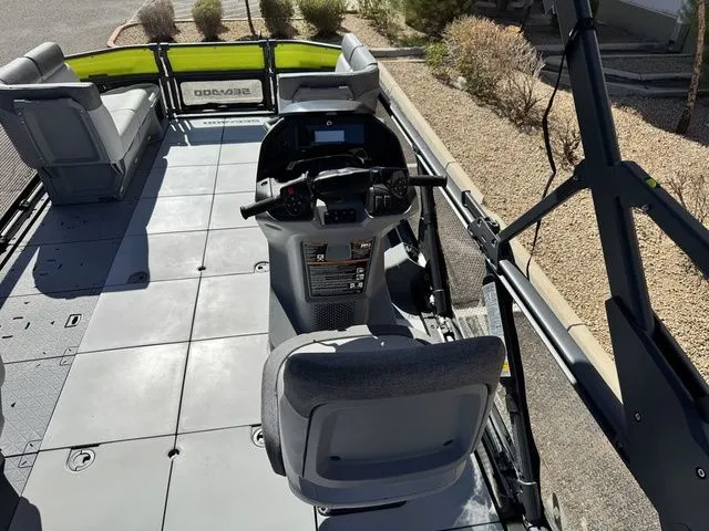 Slide: The Image of Sea-Doo Switch Cruise 21 2025 - 10