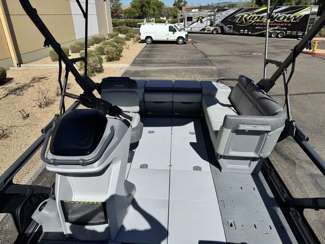 Slide: The Image of Sea-Doo Switch Cruise 21 2025 - 9