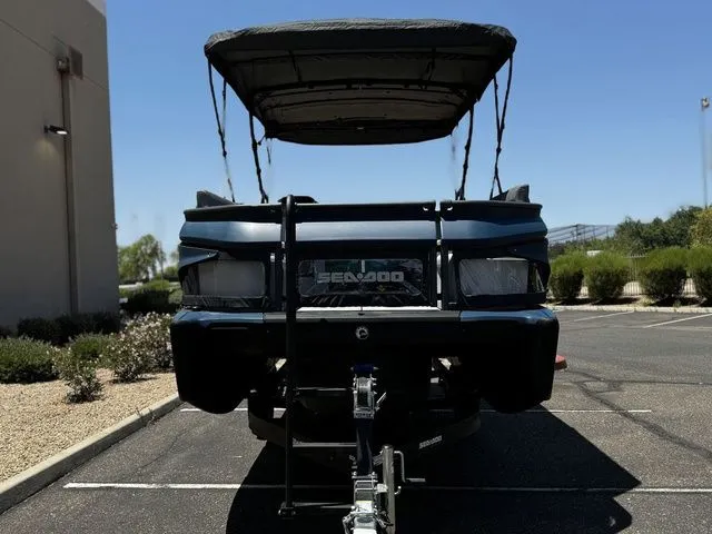 Slide: The Image of Sea-Doo Switch Cruise 21 2024 - 4