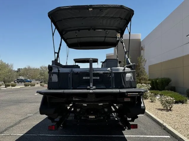 Slide: The Image of Sea-Doo Switch Cruise 21 2024 - 9