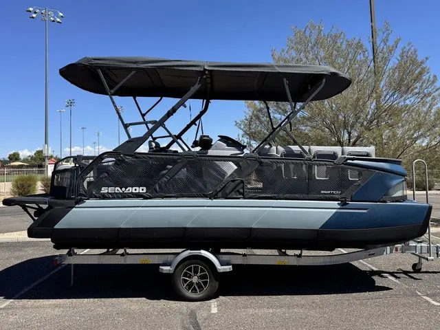 The Image of Sea-Doo Switch Cruise Limited 21 2025 - 1