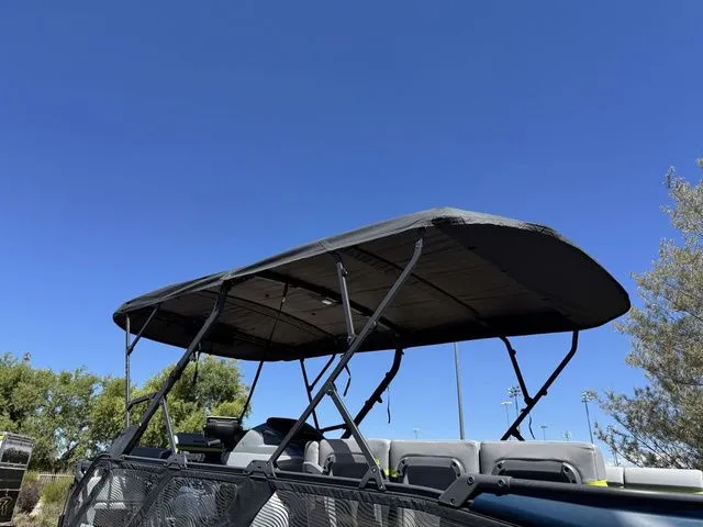 Slide: The Image of Sea-Doo Switch Cruise Limited 21 2025 - 16