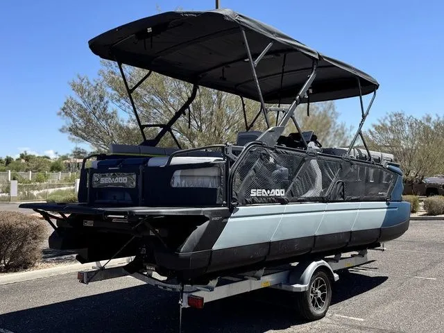 Slide: The Image of Sea-Doo Switch Cruise Limited 21 2025 - 3