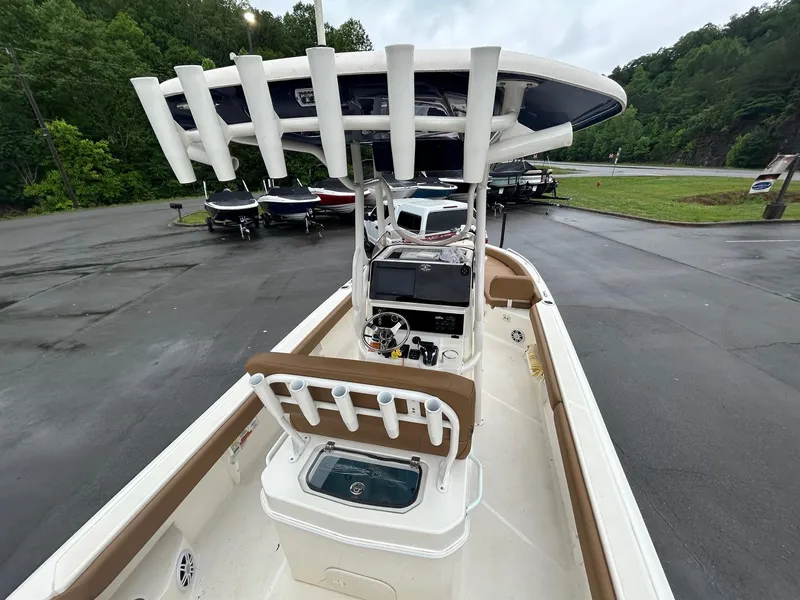 Slide: The Image of 2023 Skeeter SX 2250 boat motor and hydraulic system on a trailer. - 4