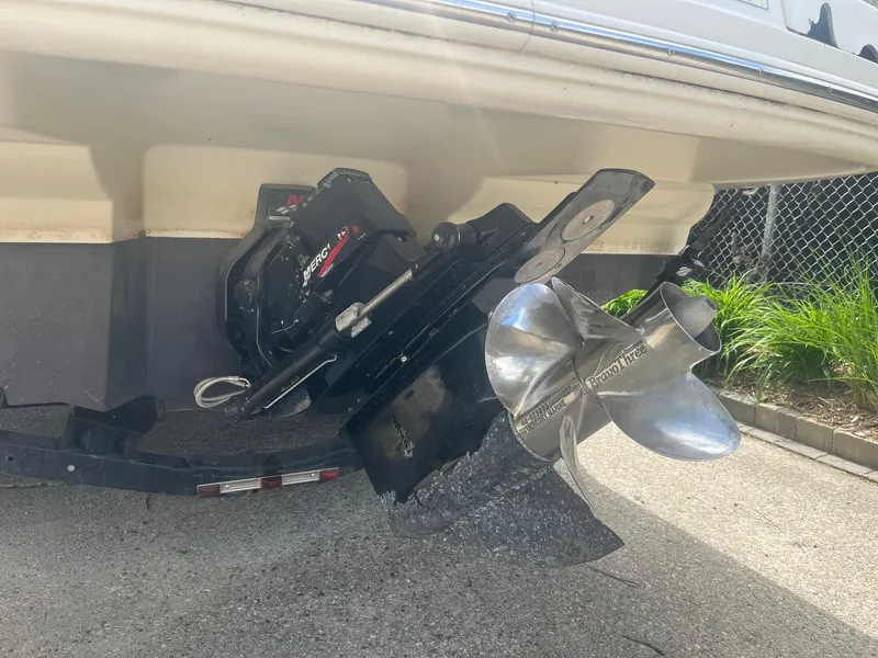 Slide: The Image of Propeller and stern drive of a 2004 Sea Ray 220 Sundeck boat. - 10