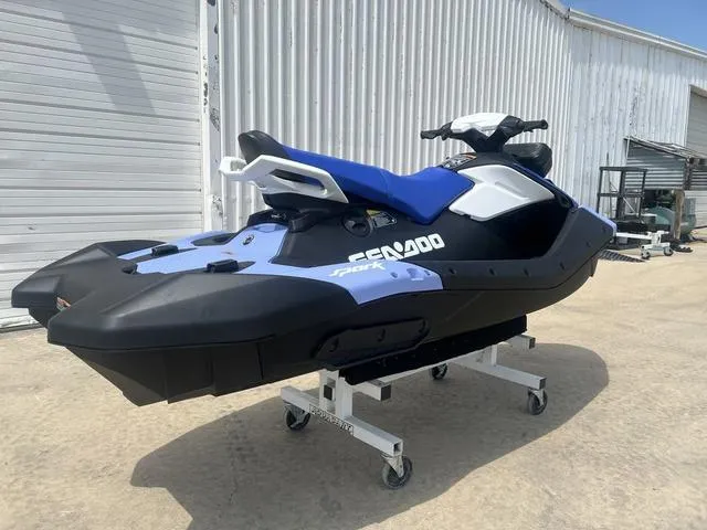 Slide: The Image of Sea-Doo Spark for 3 2025 - 7