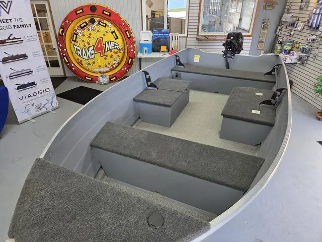 Slide: The Image of Smoker Craft Big Fisherman 14 2025 - 3