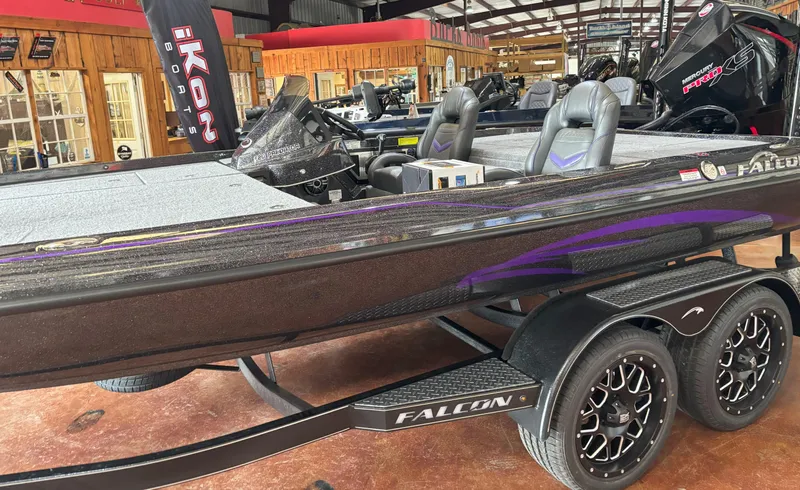 The Image of Falcon F20 PREDATOR 2025 - 1