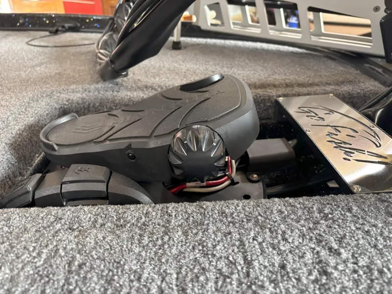 Slide: The Image of Falcon Boats F20 PREDATOR 2025 - 17