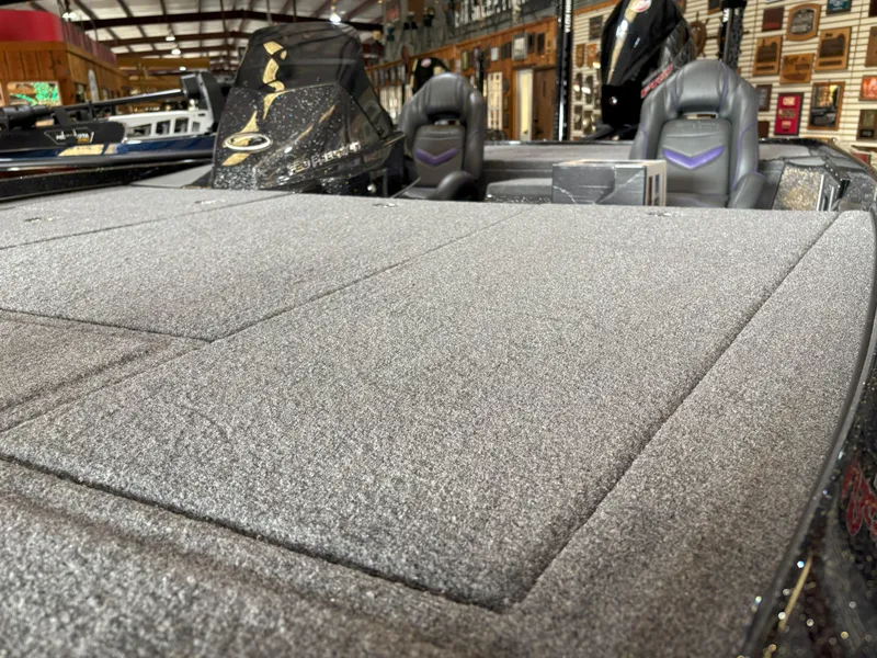 Slide: The Image of Falcon Boats F20 PREDATOR 2025 - 18