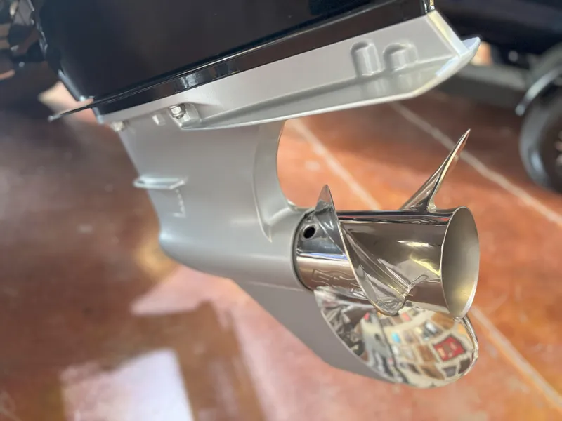 Slide: The Image of Falcon Boats F20 PREDATOR 2025 - 23