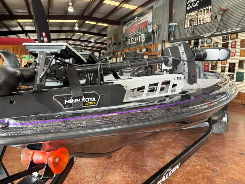 Slide: The Image of Falcon Boats F20 PREDATOR 2025 - 3