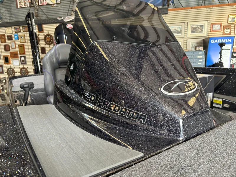 Slide: The Image of Falcon Boats F20 PREDATOR 2025 - 6