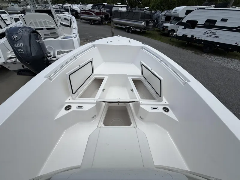 Slide: The Image of Aquasport 220 2025 - 6