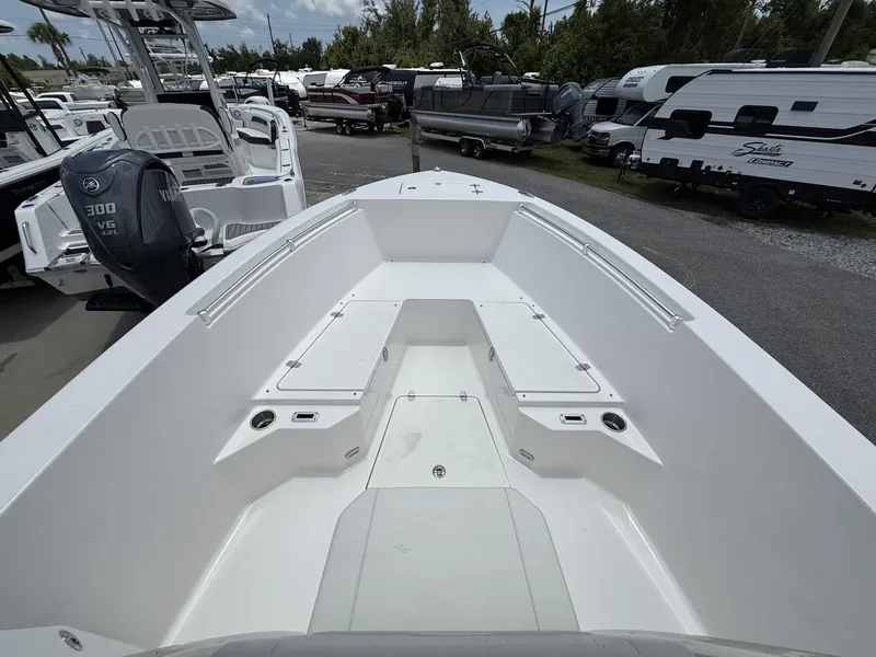 Slide: The Image of Aquasport 220 2025 - 7