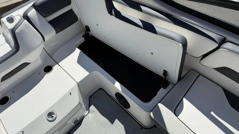 Slide: The Image of Yamaha AR195 2025 - 50